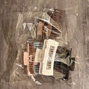 Set of Hair Claw Clips in Neutral Tones